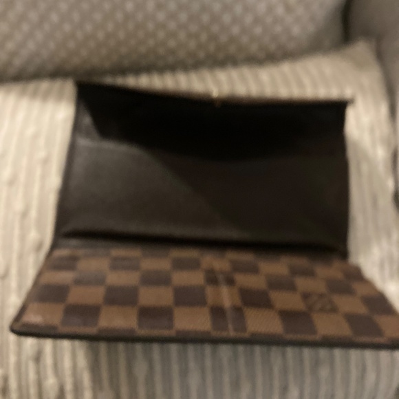 Authentic Louis Vuitton Damier Ebene Wallet Mint Condition - Picture 4 of 7